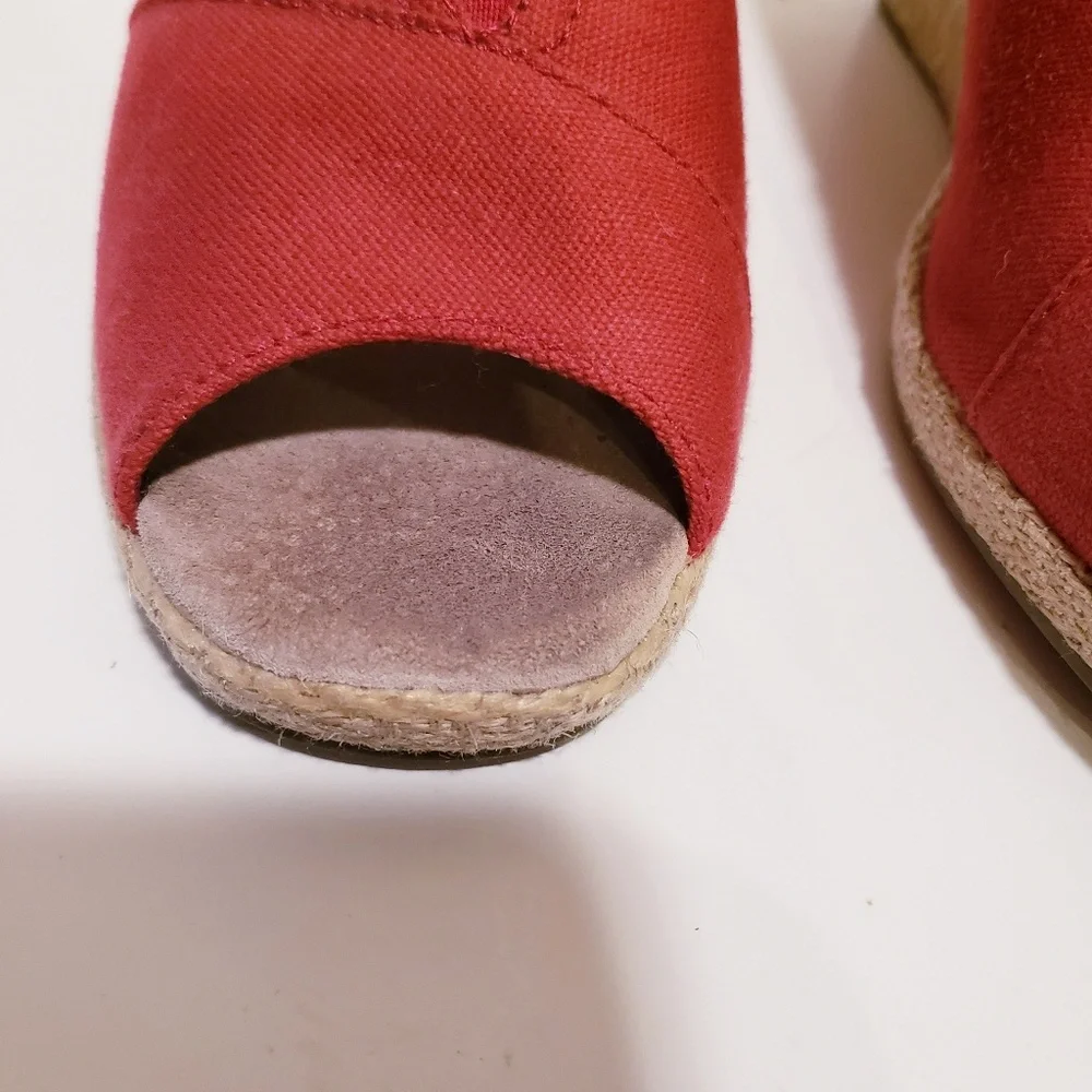 Toms classic Crosshatch Women's Wedges pump sandals 9.5 Red